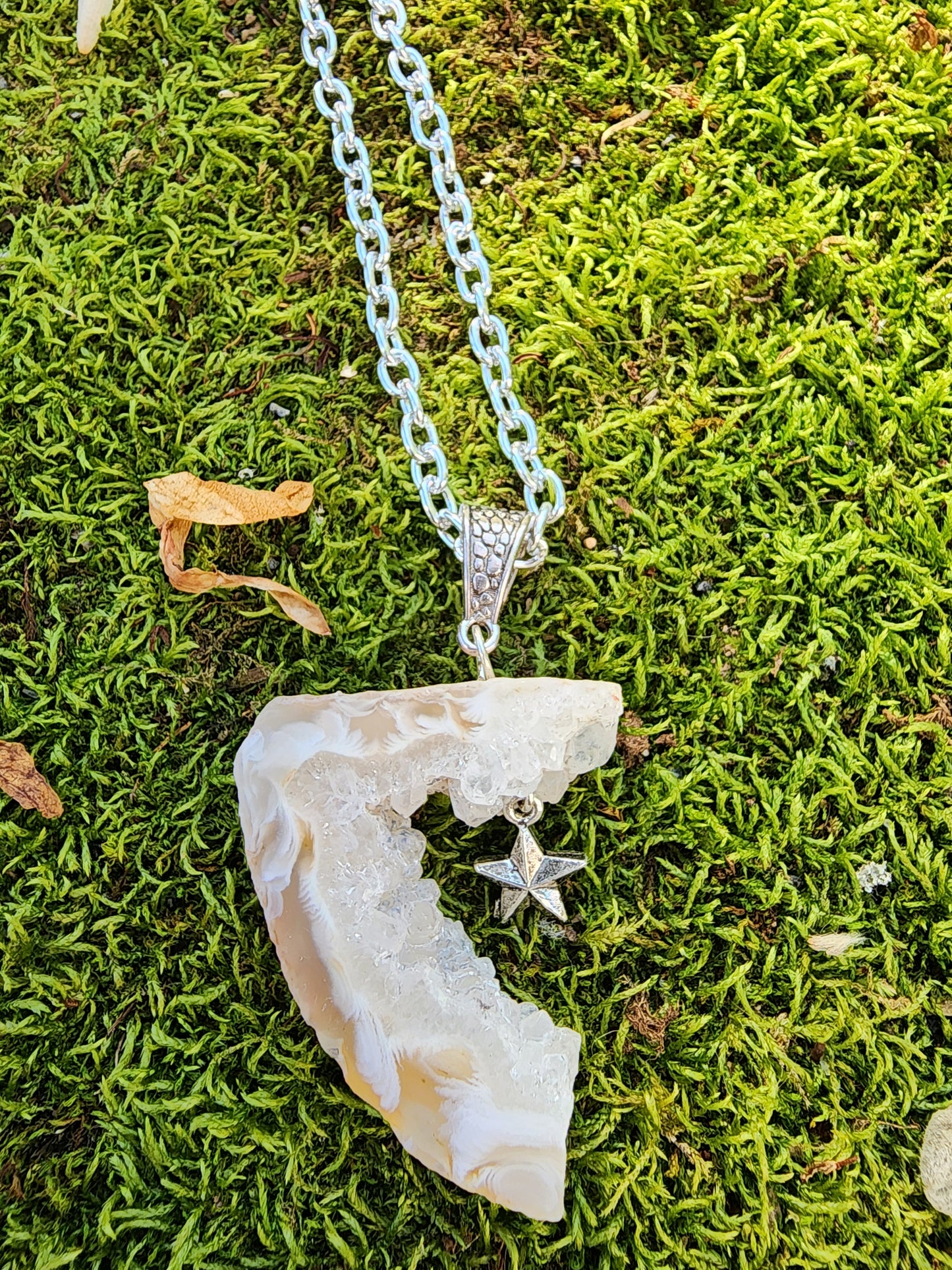 Quartz and star pendant necklace