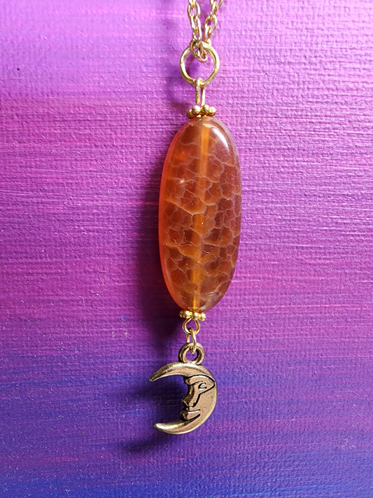 Dyed agate charm necklace